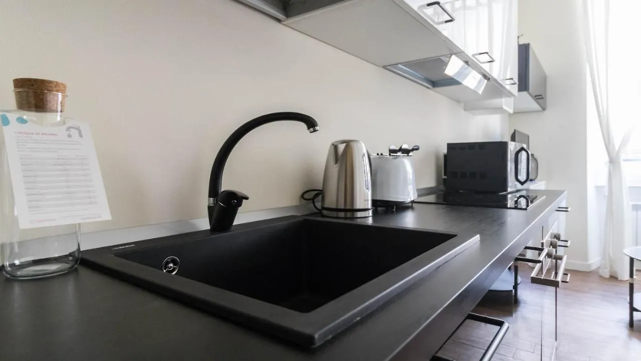 Italianway - Buenos Aires 65 B Apartamento Milão 0*,